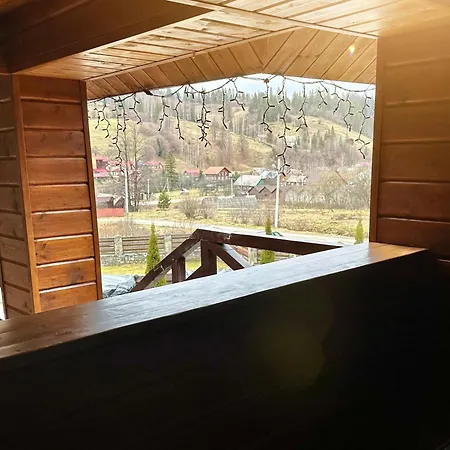 费尔瓦洛克木屋 酒店 *