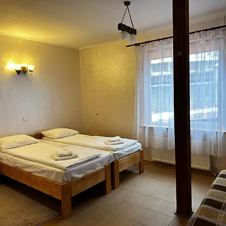 Hotel Filvarok *