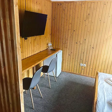 Filvarok Hotel *