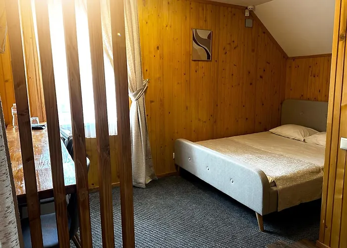 Hotel Filvarok *